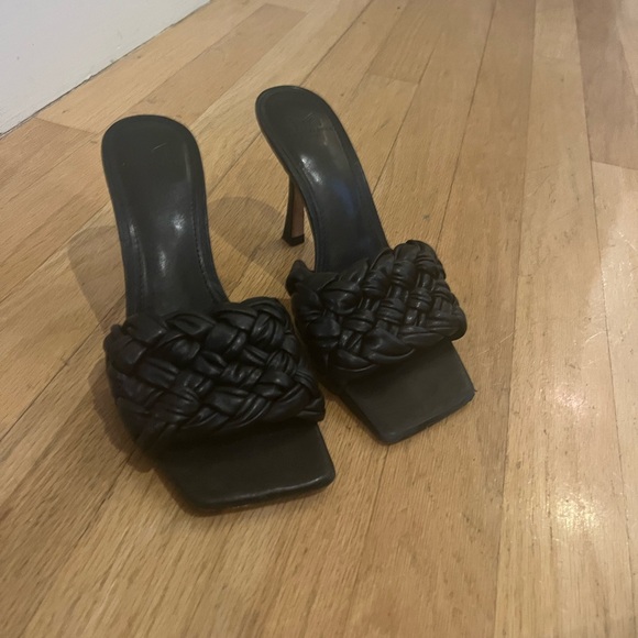 Marc Fisher LTD Draya Square Toe Slide - US 6 - Picture 3 of 4